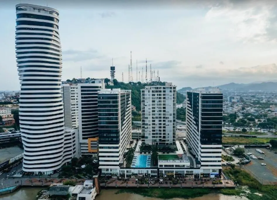 Departamento Moderno Hermosa Vista Al Rio Y Ciudad Guayaquil Apartment